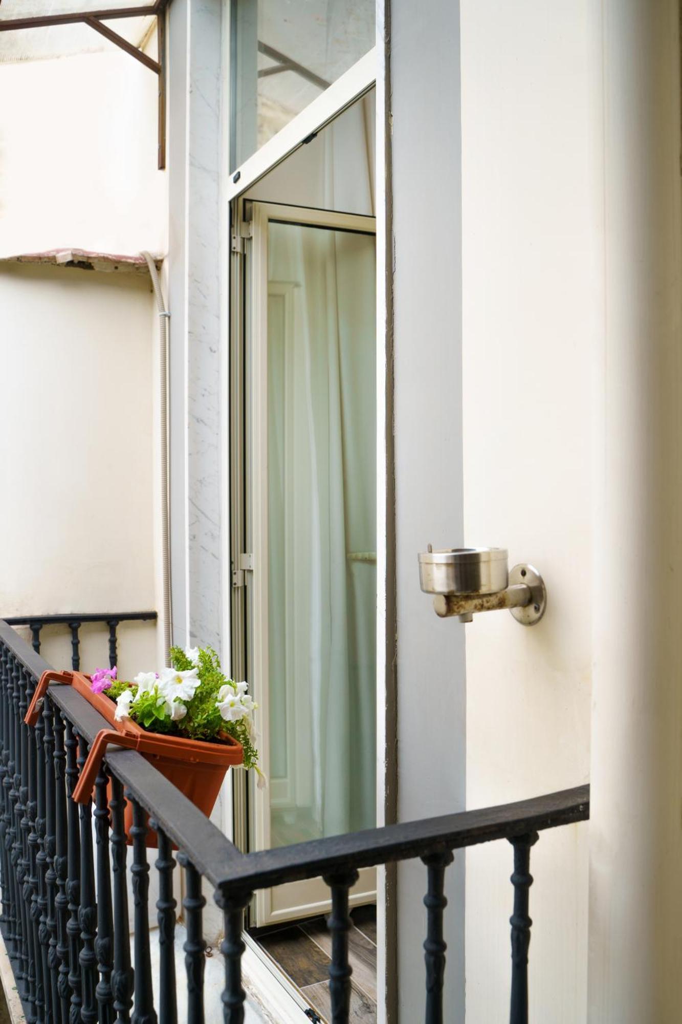 Apartamento Chiatamone Relais Nápoles Exterior foto